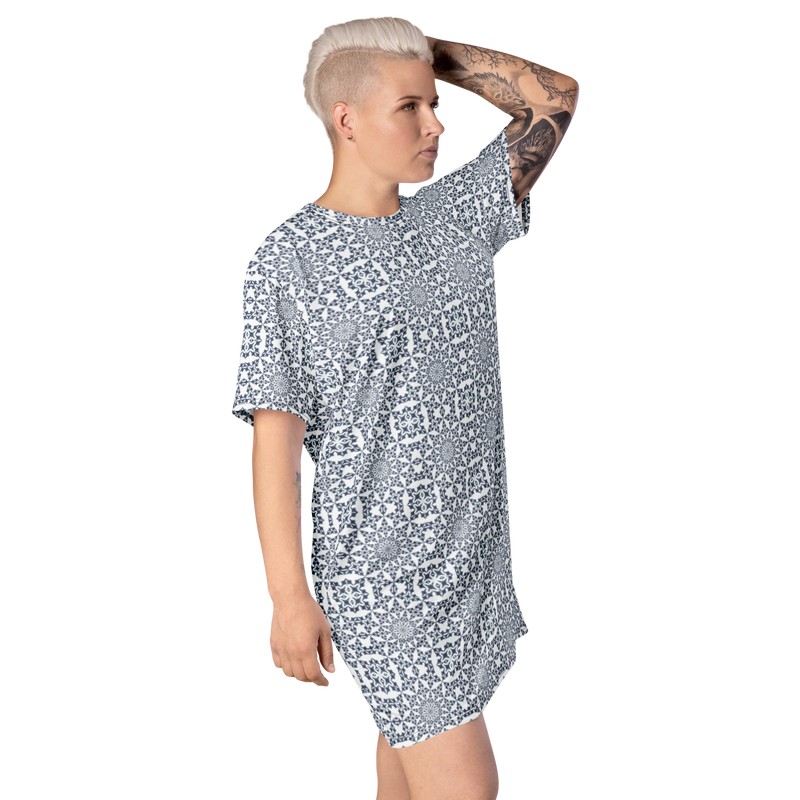 Product name: Recursia Symmetree T-Shirt Dress In Blue. Keywords: Clothing, Print: Symmetree, T-Shirt Dress, Women's Clothing