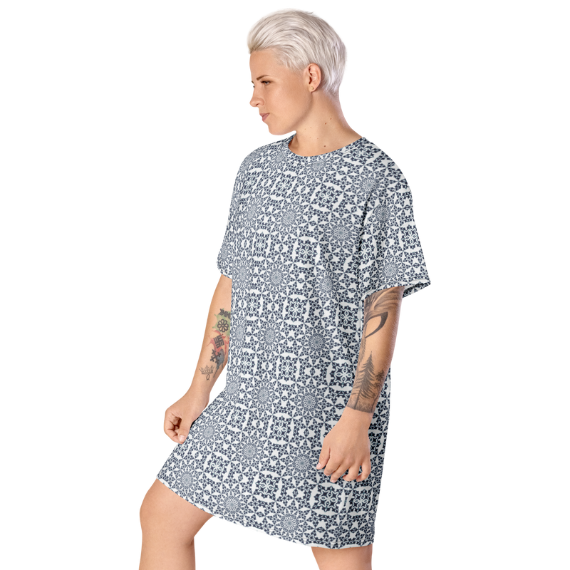 Product name: Recursia Symmetree T-Shirt Dress In Blue. Keywords: Clothing, Print: Symmetree, T-Shirt Dress, Women's Clothing