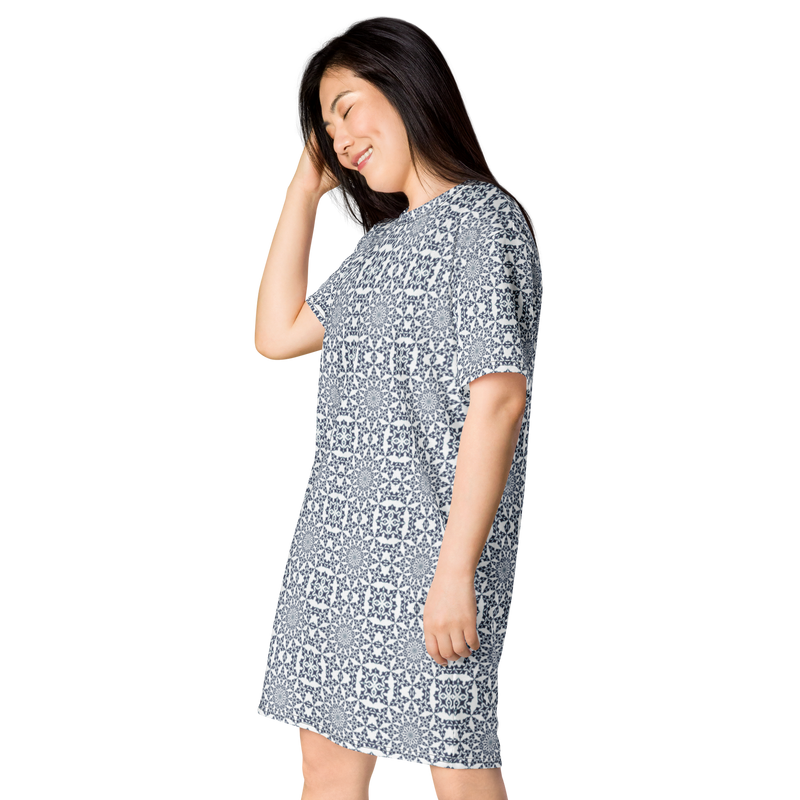 Product name: Recursia Symmetree T-Shirt Dress In Blue. Keywords: Clothing, Print: Symmetree, T-Shirt Dress, Women's Clothing