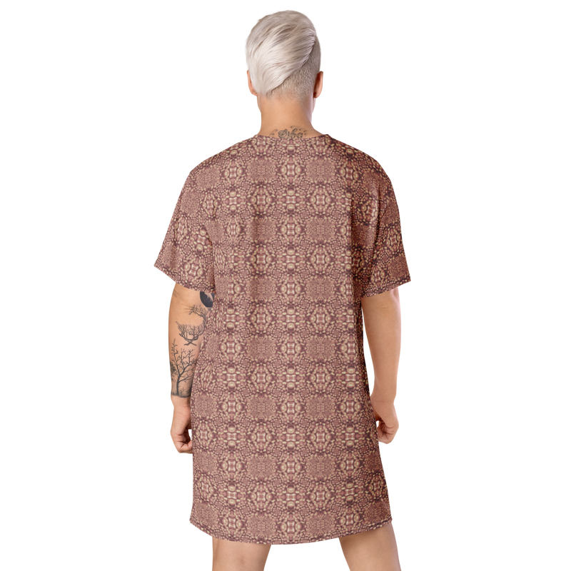 Product name: Recursia Indranet T-Shirt Dress In Pink. Keywords: Clothing, Print: Indranet, T-Shirt Dress, Women's Clothing