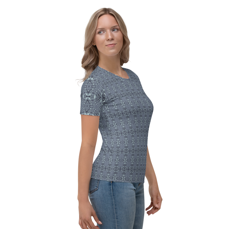 Product name: Recursia Serpentine Dream II Women's Crew Neck T-Shirt In Blue. Keywords: Clothing, Print: Serpentine Dream, Women's Clothing, Women's Crew Neck T-Shirt