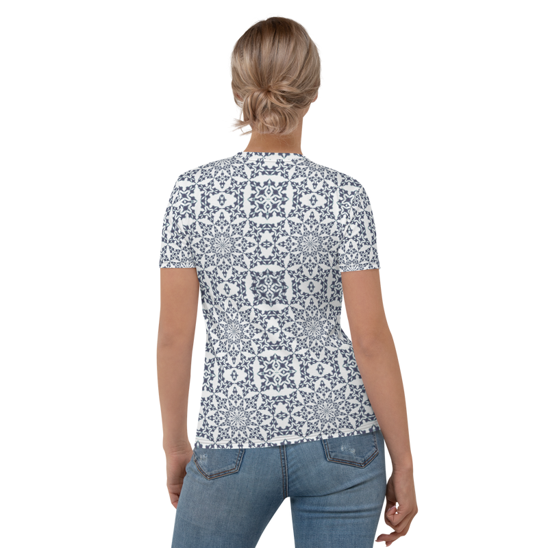 Product name: Recursia Symmetree I Women's Crew Neck T-Shirt In Blue. Keywords: Clothing, Print: Symmetree, Women's Clothing, Women's Crew Neck T-Shirt